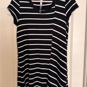 Kensie Black and White Women's Tunic Dress